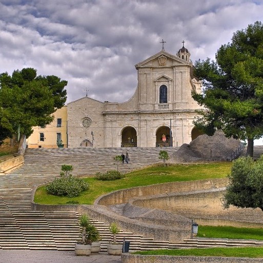 italia/cagliari/basilica-di-nostra-signora-di-bonaria