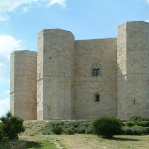 italia/castel-del-monte