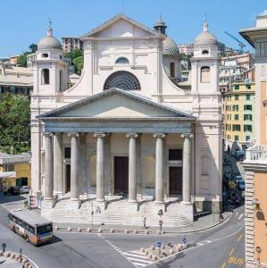 italia/genova/basilica-della-santissima-annunziata-del-vastato