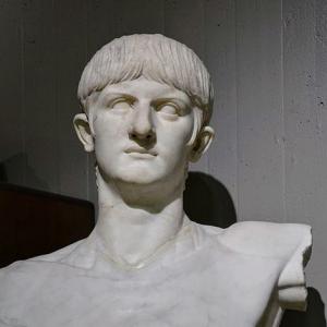 italia/olbia/museo-archeologico