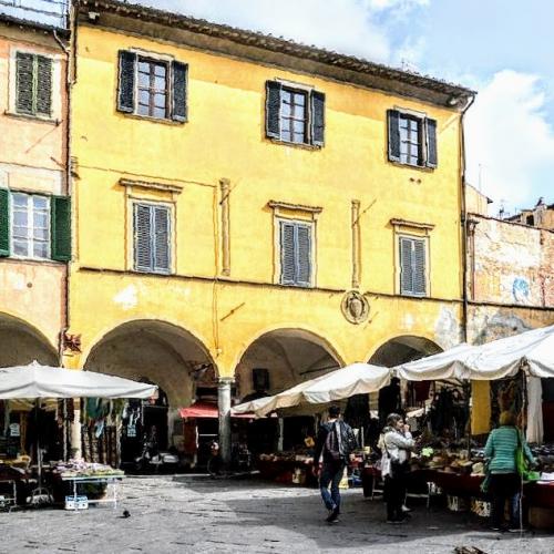 italia/pisa/piazza-delle-vettovaglie