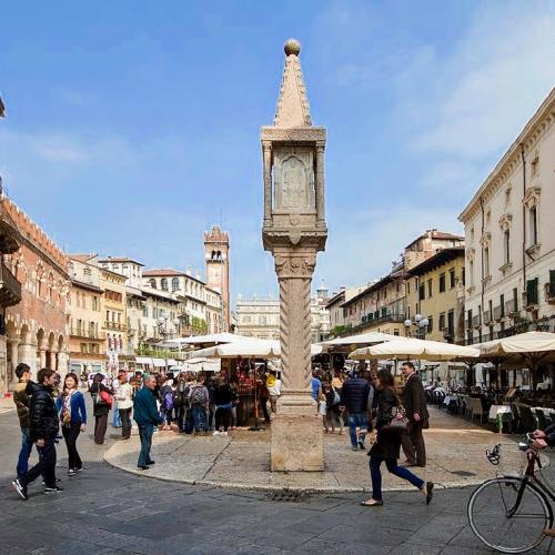 italia/verona/piazza-delle-erbe