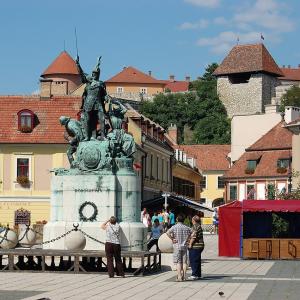 magyarorszag/eger/dobo-istvan-ter