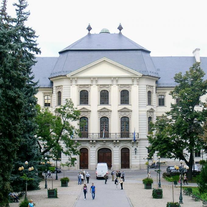 magyarorszag/eger/liceum