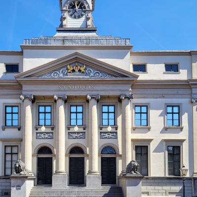 nederland/dordrecht/stadhuisplein