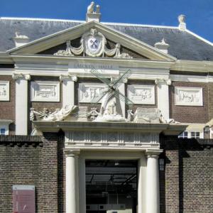 nederland/leiden/stedelijk-museum-de-lakenhal