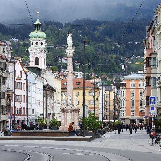 osterreich/innsbruck/maria-theresien-strasse