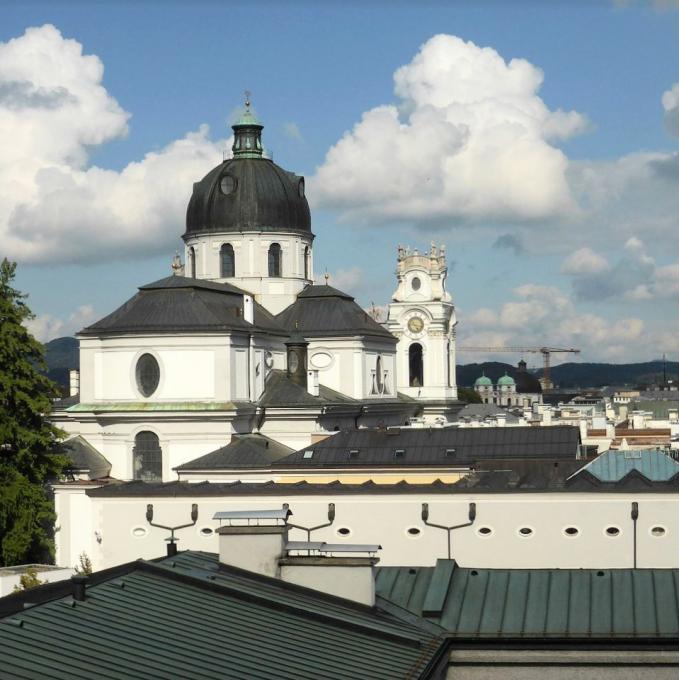 osterreich/salzburg/kollegienkirche