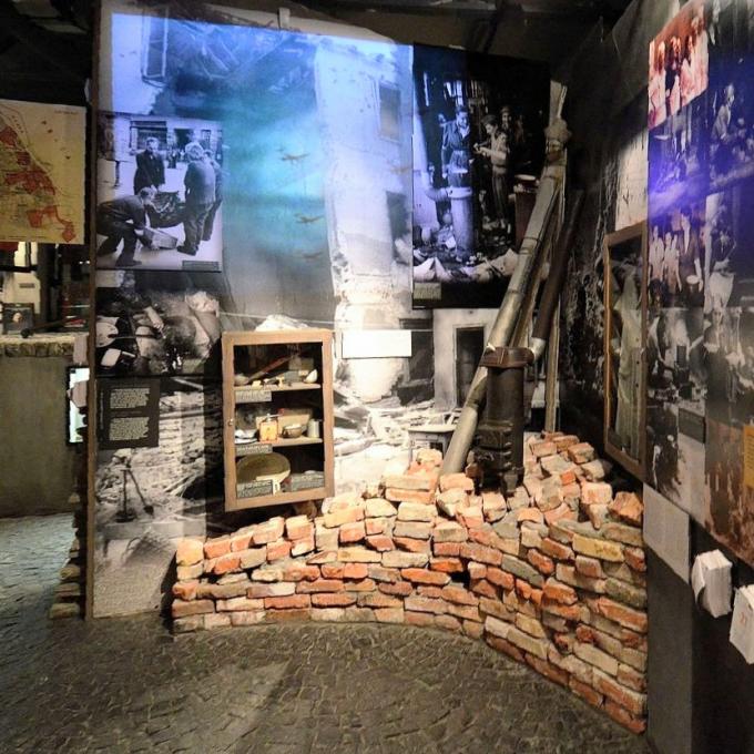 polska/warszwa/muzeum-powstania-warszawskiego
