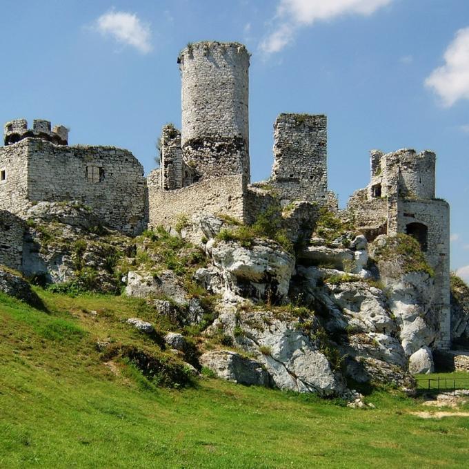 polska/zamek-ogrodzieniec