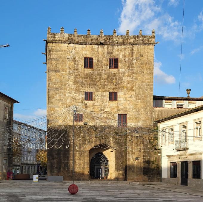portugal/barcelos/torre-da-porta-nova