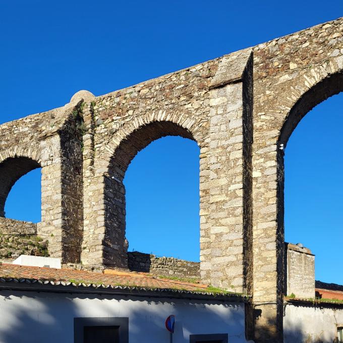 portugal/evora/aqueduto-da-agua-de-prata