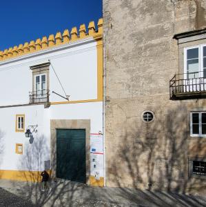 portugal/evora/palacio-dos-duques-de-cadaval