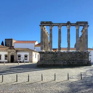 portugal/evora/templo-romano