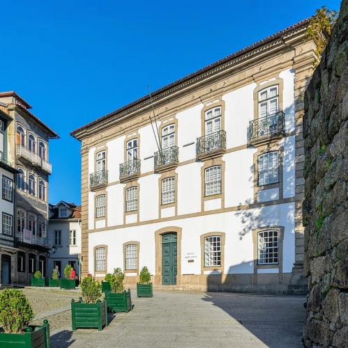 portugal/guimaraes/claustro-de-nossa-senhora-museu-alberto-sampaio