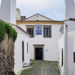 portugal/monsaraz/casa-de-inquisicao