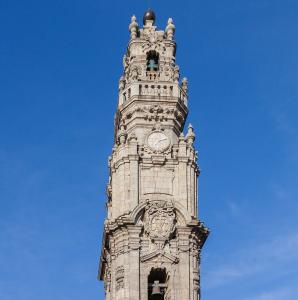 portugal/porto-portugal/torre-dos-clerigaos