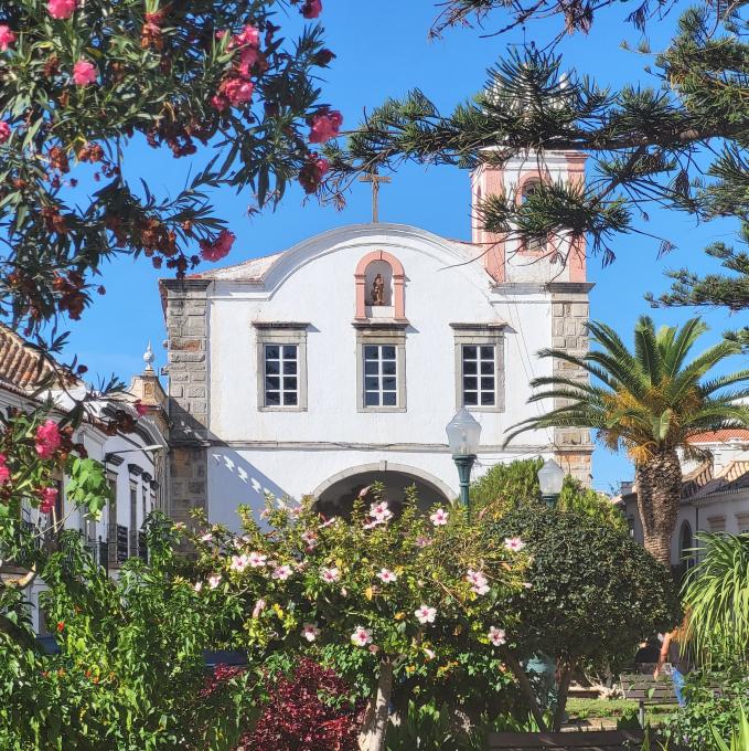 portugal/tavira/praca-doutor-antonio-padinha