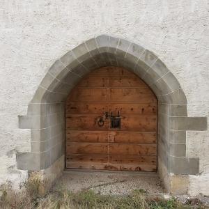 schweiz/bursins/ancien-prieure-chateau