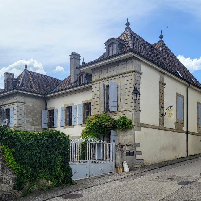 schweiz/bursins/maison-de-montcalm-gozon
