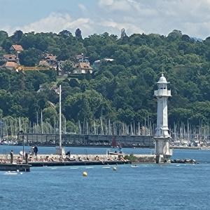 schweiz/geneve/bains-des-paquis