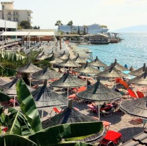 shqiperia/sarande/mango-beach