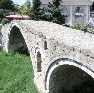 shqiperia/tirane/ura-e-tabakeve