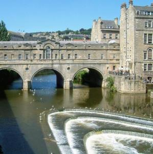 united-kingdom/bath/pulteney-bridge