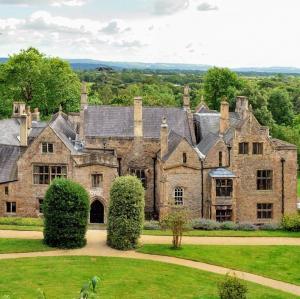 united-kingdom/clevedon-court