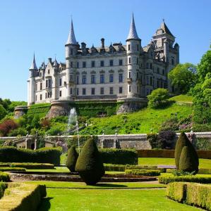 united-kingdom/dunrobin-castle