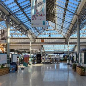 united-kingdom/eastbourne/train-station