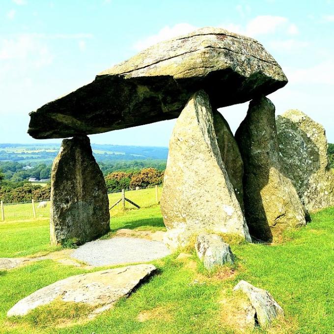 united-kingdom/pentre-ifan