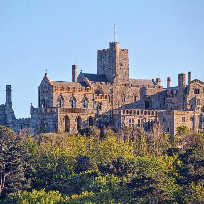 united-kingdom/saint-michael-s-mount-castle