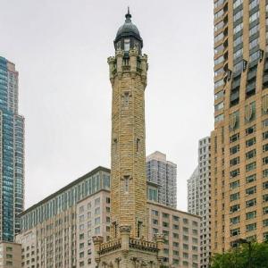 united-states/chicago/chicago-water-tower