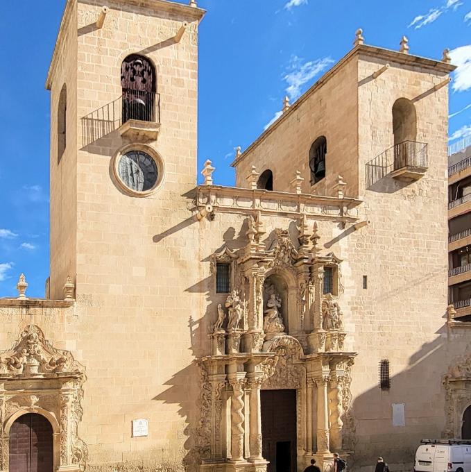Alicante Basílica de Santa María. Présentation et avis des voyageurs.