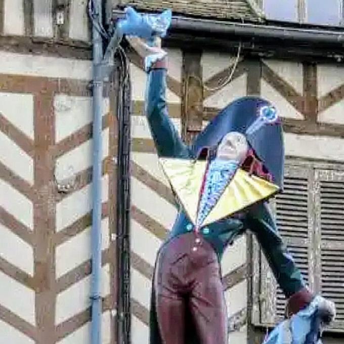 Statue de Cadet Rousselle.