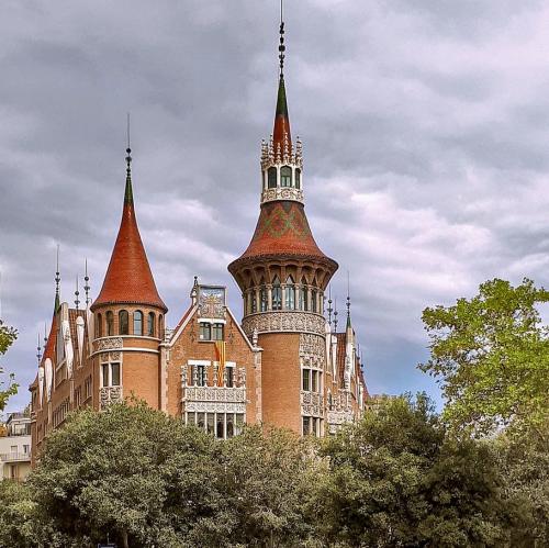 barcelona-casa-de-les-punxes