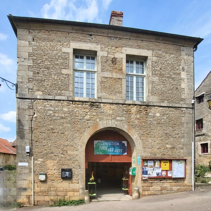 chateauneuf-en-auxois-presentation