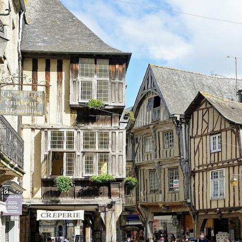 dinan-presentation