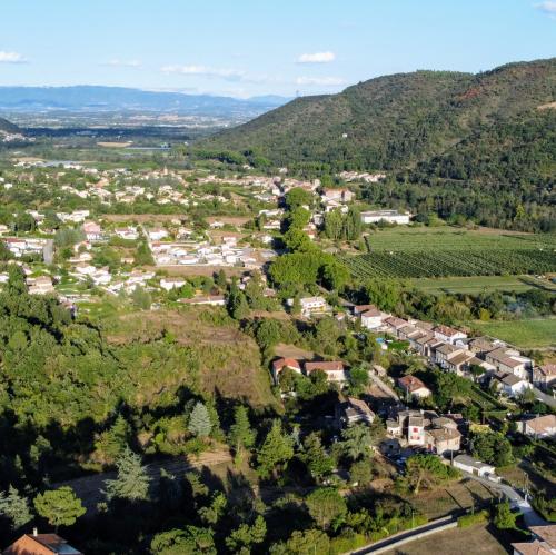 Saint-Laurent-du-Pape.