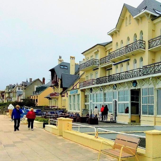 jullouville-les-pins-presentation