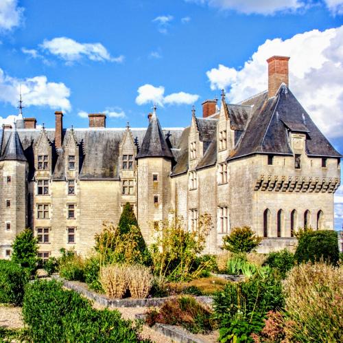 Langeais.