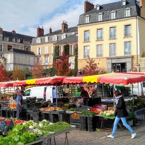 Place du Jet d'Eau.