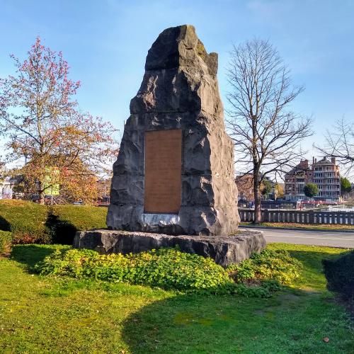 namur-rocher-michel-du-faing-d-aigremont