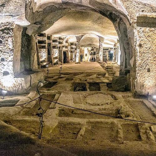 napoli-catacombe-di-san-gennaro