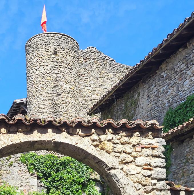 Pérouges - Musée Tour de Guet. Présentation et avis des voyageurs.