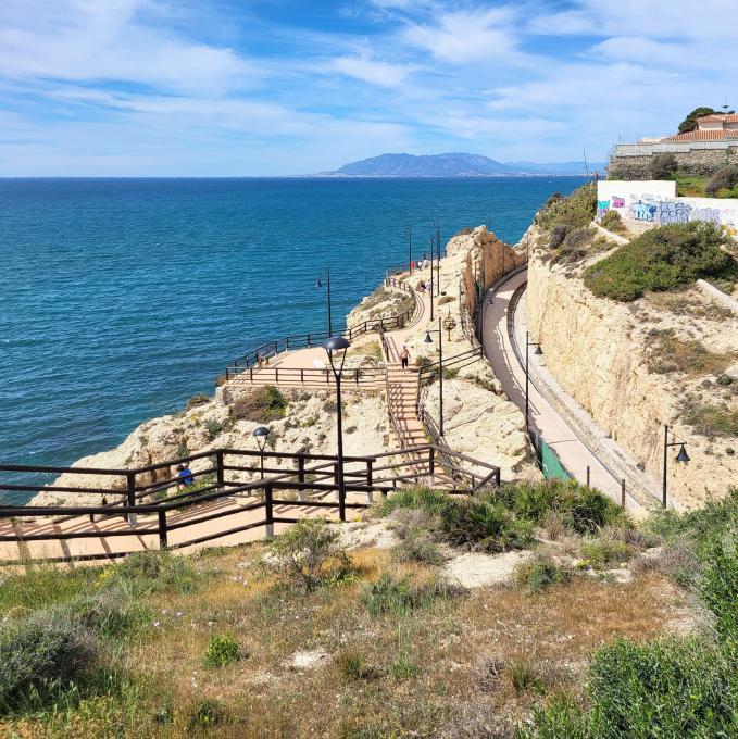 Foto de Acantilados de El Cantal en Rincón de la Victoria, Málaga