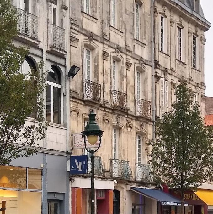 Avenue du General de Gaulle.