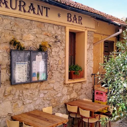 RESTAURANT SAINT-YVES.