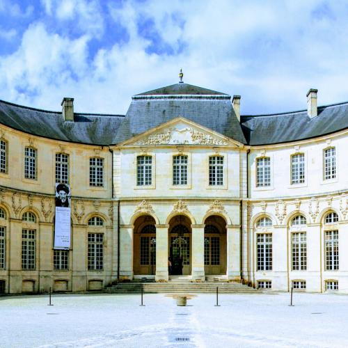 Centre Mondial de La Paix.